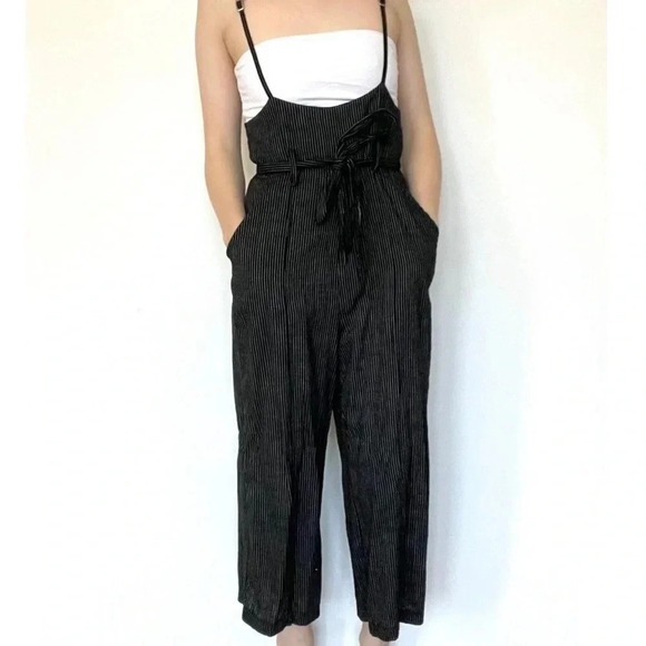 Pin Stripe Belted Cropped Overalls Black White Bow Spaghetti Strap Adjustable - Picture 1 of 11